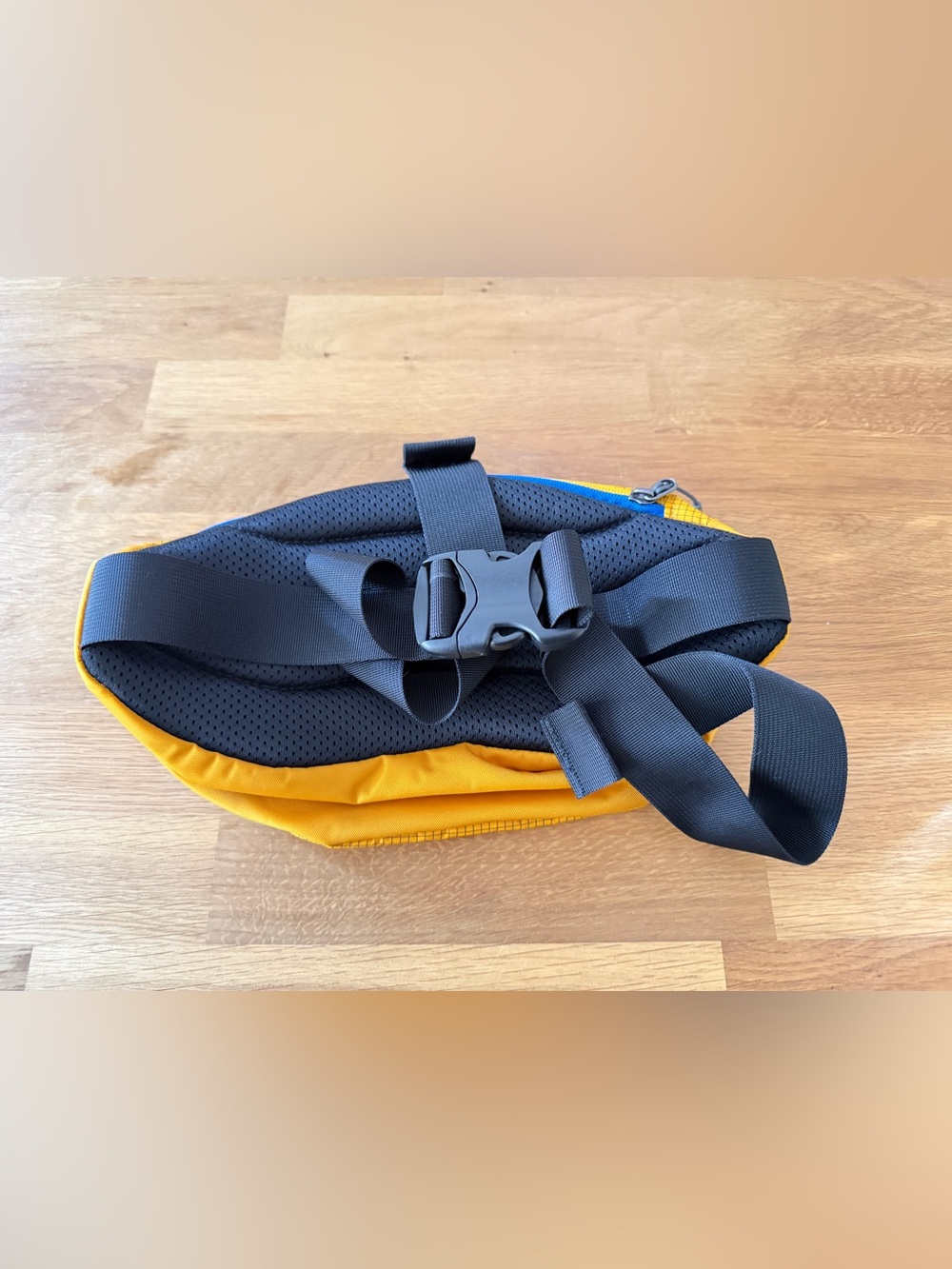 Gregory Yellow Grid Ripstop Waist Bag with Adjustable Black Strap - Picture 2 of 8